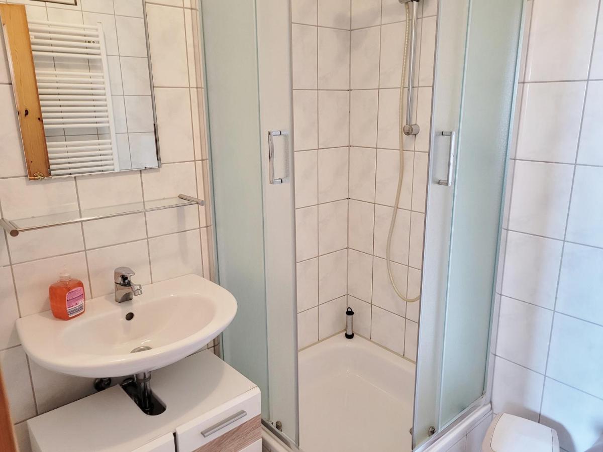 Pension Landhaus Teichgraf ヴォルガスト エクステリア 写真