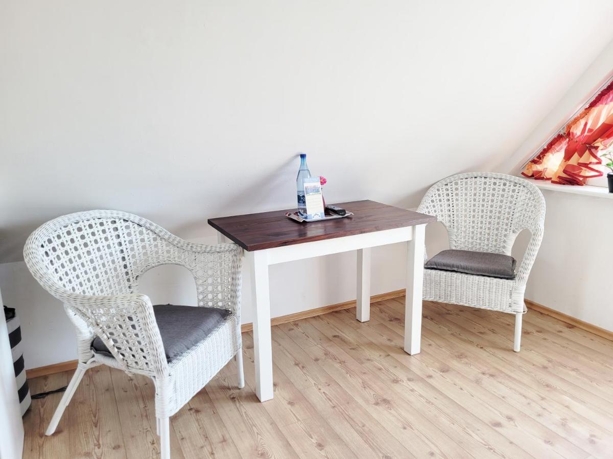 Pension Landhaus Teichgraf ヴォルガスト エクステリア 写真