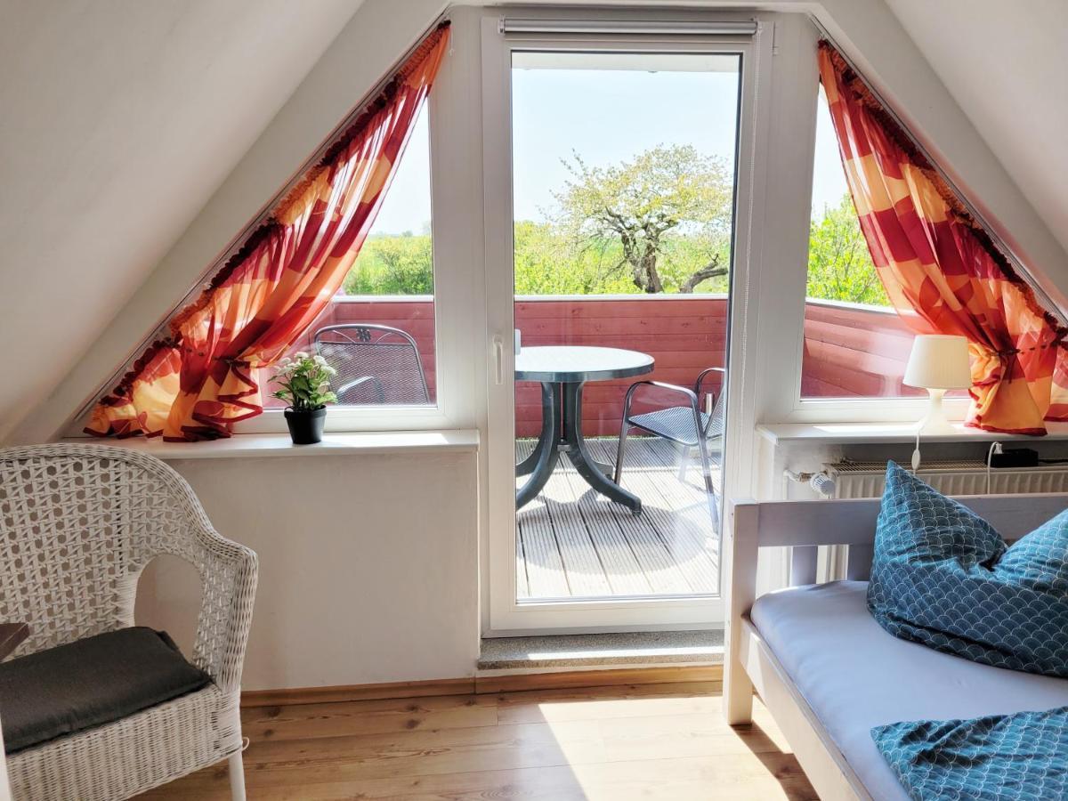 Pension Landhaus Teichgraf ヴォルガスト エクステリア 写真
