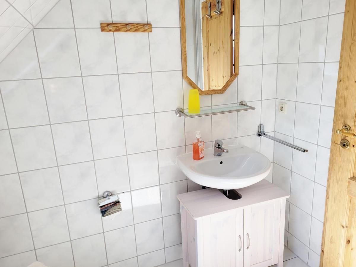 Pension Landhaus Teichgraf ヴォルガスト エクステリア 写真