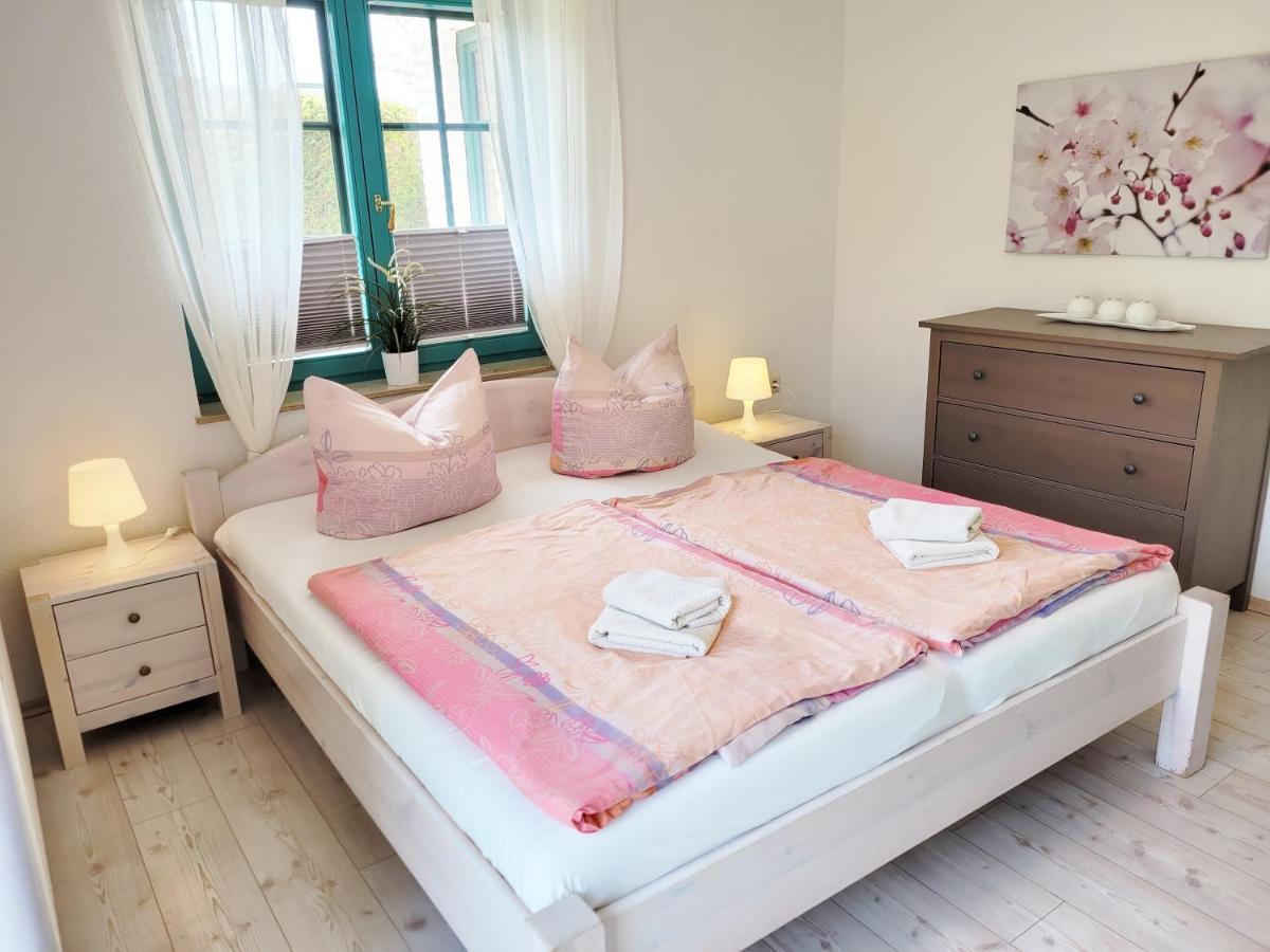 Pension Landhaus Teichgraf ヴォルガスト エクステリア 写真