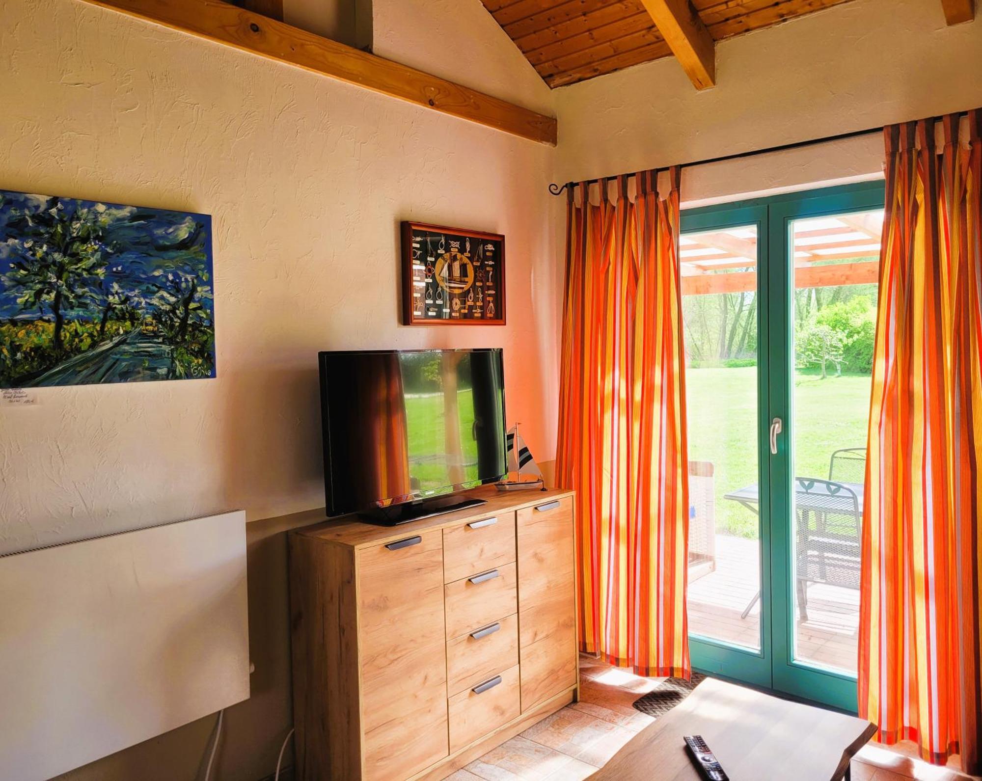 Pension Landhaus Teichgraf ヴォルガスト エクステリア 写真